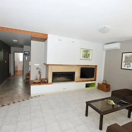 Apartment Darija